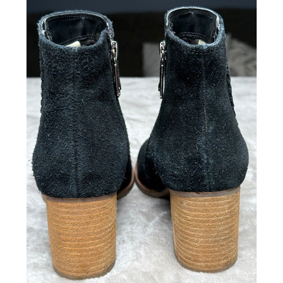 Blondo Black Suede Waterproof Ankle Boots Whipstitch Boho Block Heel Womens 8.5 - Picture 5 of 10